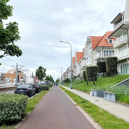 In Near The Beach, Cleaning Included * Nieuwpoort